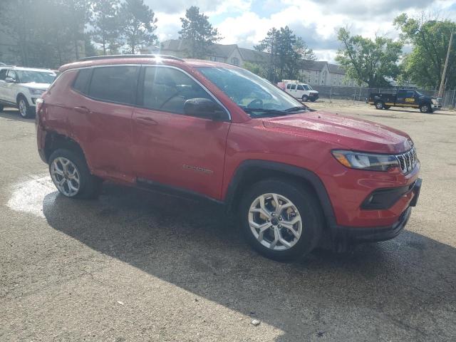 3C4NJDBN1ST574633 - 2025 JEEP COMPASS LATITUDE Rouge photo 4