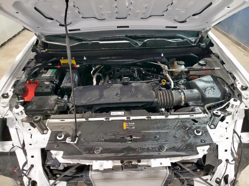 1GCGSBEC1R1276928 - 2024 CHEVROLET COLORADO WHITE photo 11