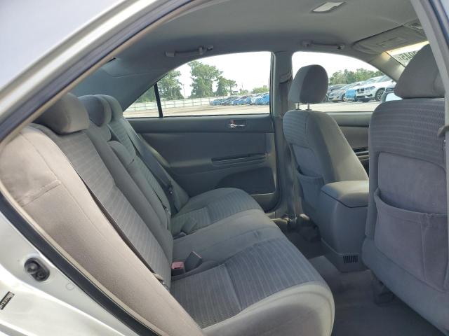 4T1BE32K15U966606 - 2005 TOYOTA CAMRY LE SILVER photo 10