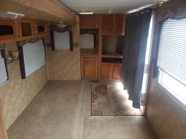 4YDT38F2777200027 - 2007 KEYSTONE HORNET WHITE photo 5