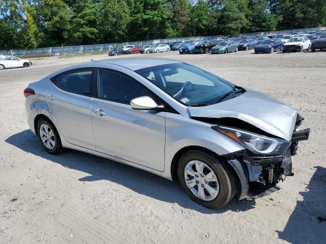 5NPDH4AE7GH698048 - 2016 HYUNDAI ELANTRA SE SILVER photo 4