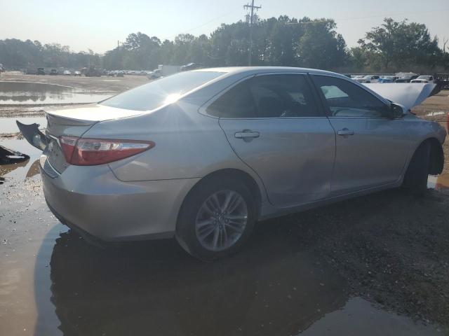 4T1BF1FKXHU701747 - 2017 TOYOTA CAMRY LE SILVER photo 3