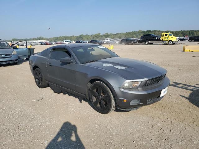 1ZVBP8AN2A5170844 - 2010 FORD MUSTANG SILVER photo 4