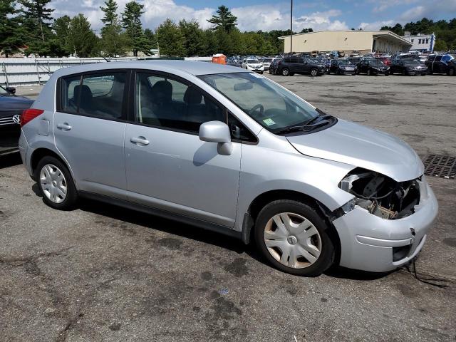 3N1BC1CP8BL450504 - 2011 NISSAN VERSA S 银色 照片 4