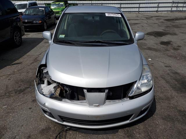 3N1BC1CP8BL450504 - 2011 NISSAN VERSA S 银色 照片 5