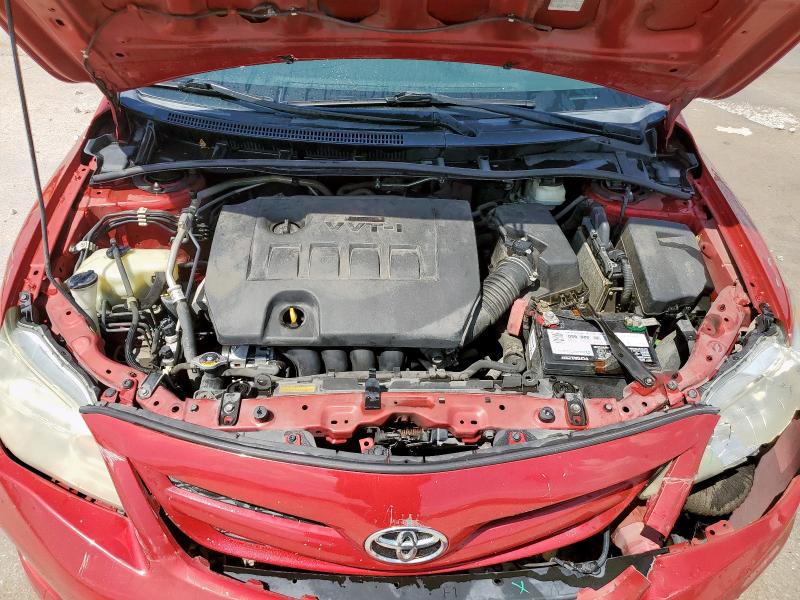 5YFBU4EEXDP158379 - 2013 TOYOTA COROLLA BASE أحمر صورة 11