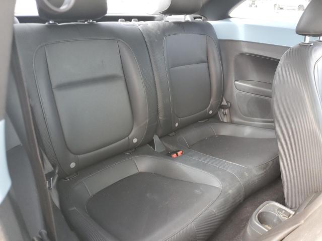 3VWJP7AT3DM611237 - 2013 VOLKSWAGEN BEETLE BLUE photo 10