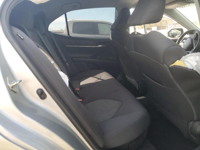 4T1C31AK8LU013856 - 2020 TOYOTA CAMRY LE SILVER photo 10