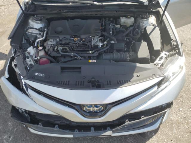 4T1C31AK8LU013856 - 2020 TOYOTA CAMRY LE SILVER photo 11