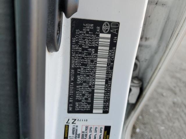 2T1KR32E56C576979 - 2006 TOYOTA COROLLA MA XR WHITE photo 12