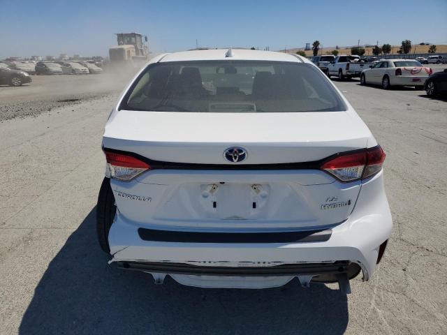 JTDBCMFE9R3045914 - 2024 TOYOTA COROLLA LE თეთრი ფოტო 6