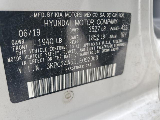 3KPC24A65LE092963 - 2020 HYUNDAI ACCENT SE SILVER photo 12
