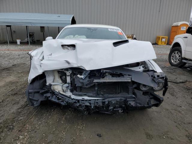 2C3CDZFJ7GH137775 - 2016 DODGE CHALLENGER R/T SCAT PACK WHITE photo 5