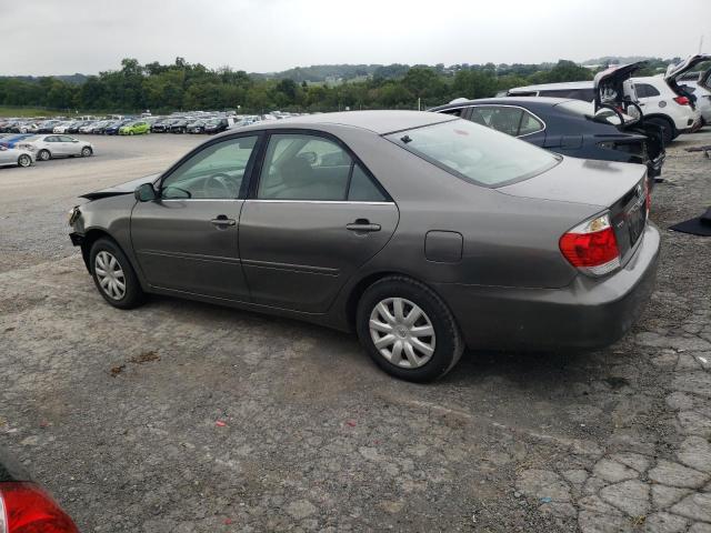 4T1BE30K95U976142 - 2005 TOYOTA CAMRY LE GRAY photo 2