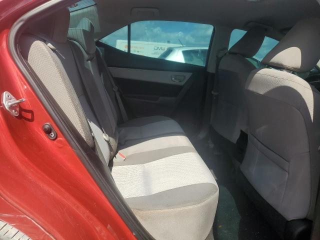 5YFBURHE1JP759622 - 2018 TOYOTA COROLLA L أحمر صورة 10