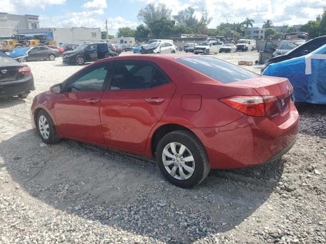 5YFBURHE1JP759622 - 2018 TOYOTA COROLLA L أحمر صورة 2