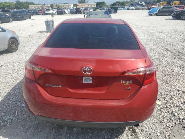 5YFBURHE1JP759622 - 2018 TOYOTA COROLLA L أحمر صورة 6