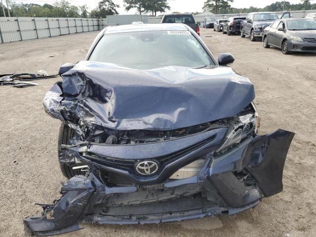 4T1G11AK2NU626484 - 2022 TOYOTA CAMRY SE BLUE photo 5