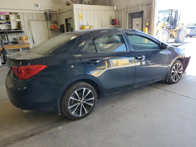 2T1BURHE0JC016711 - 2018 TOYOTA COROLLA L BLUE photo 3