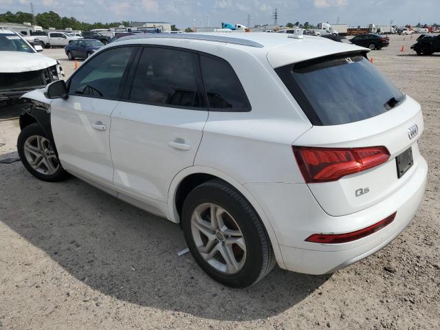 WA1ANAFY8J2221161 - 2018 AUDI Q5 PREMIUM WHITE photo 2