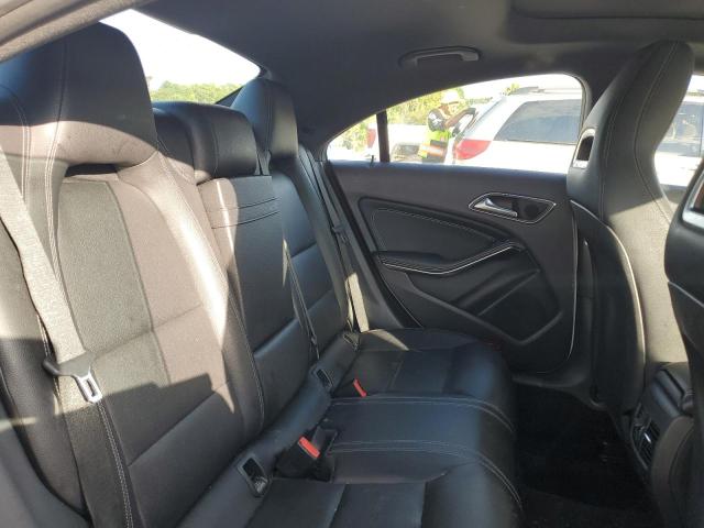 WDDSJ4GB6JN636565 - 2018 MERCEDES-BENZ CLA 250 4MATIC WHITE photo 10