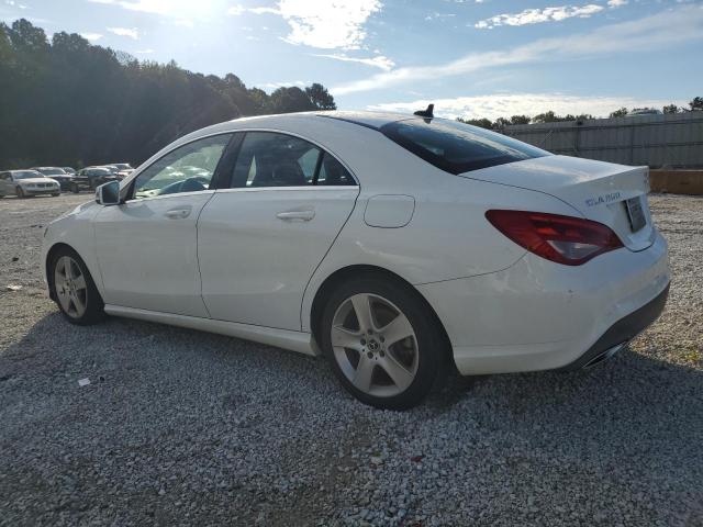 WDDSJ4GB6JN636565 - 2018 MERCEDES-BENZ CLA 250 4MATIC WHITE photo 2