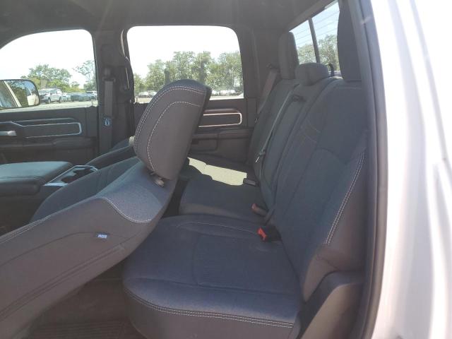 3C6UR5DL1NG145924 - 2022 RAM 2500 BIG HORN/LONE STAR WHITE photo 11