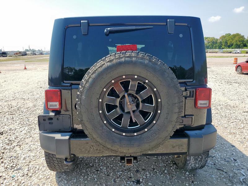 1C4BJWEG1GL137567 - 2016 JEEP WRANGLER U SAHARA 黑色 照片 6
