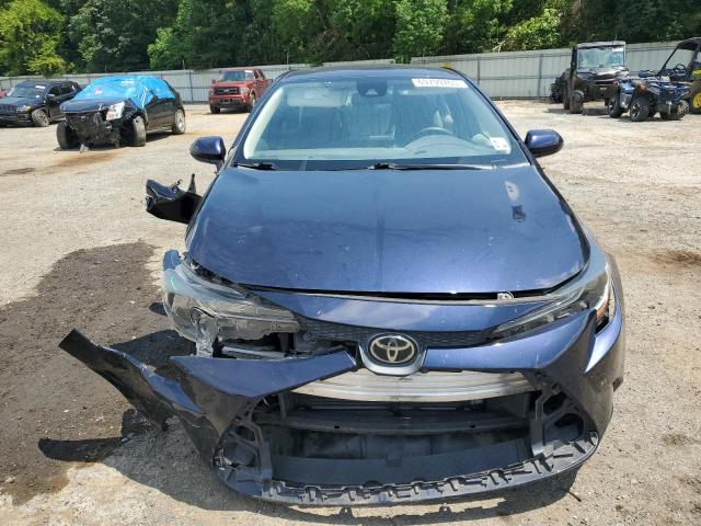 5YFEPMAE2NP279175 - 2022 TOYOTA COROLLA LE 蓝色 照片 5