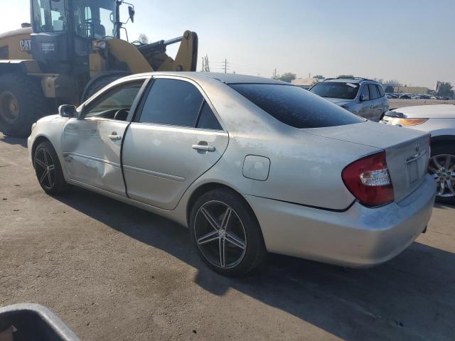 4T1BE32K12U545254 - 2002 TOYOTA CAMRY LE SILVER photo 2