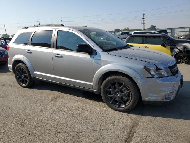 3C4PDDBG8JT515191 - 2018 DODGE JOURNEY SXT SILVER photo 4