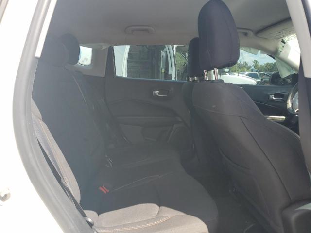 3C4NJCAB8JT327657 - 2018 JEEP COMPASS SPORT WHITE photo 10