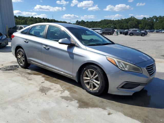 5NPE24AF0GH304503 - 2016 HYUNDAI SONATA SE 银色 照片 4
