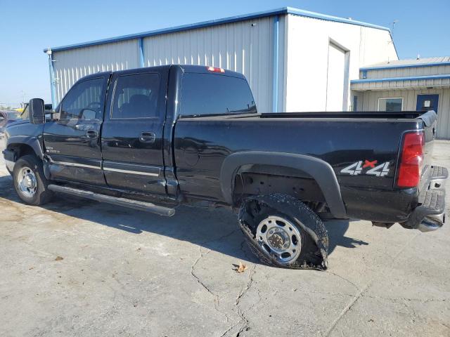 1GCHK23D26F155517 - 2006 CHEVROLET SILVERADO K2500 HEAVY DUTY BLACK photo 2