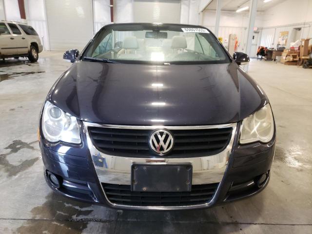 WVWFA71F18V026561 - 2008 VOLKSWAGEN EOS LUX 黑色 照片 5