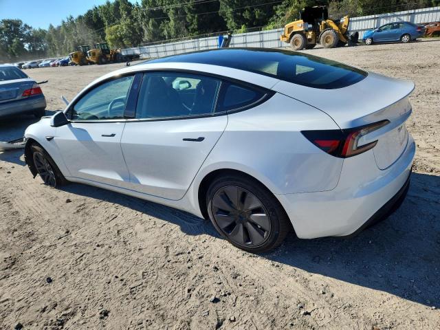 5YJ3E1EA8SF020510 - 2025 TESLA MODEL 3 WHITE photo 2