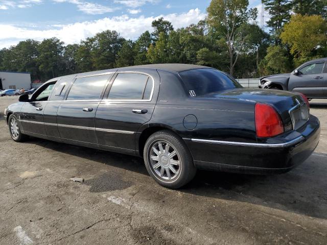 1L1FM81W74Y626827 - 2004 LINCOLN TOWN CAR EXECUTIVE BLACK photo 2