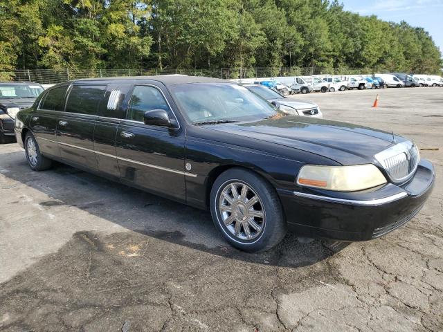 1L1FM81W74Y626827 - 2004 LINCOLN TOWN CAR EXECUTIVE BLACK photo 4