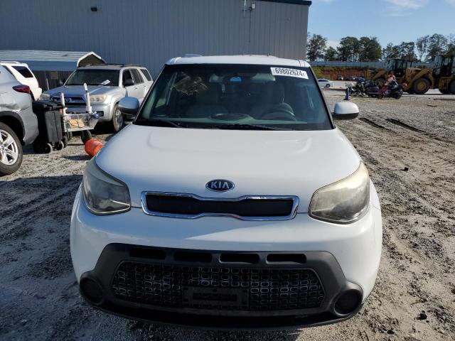 KNDJN2A28E7716791 - 2014 KIA SOUL WHITE photo 5