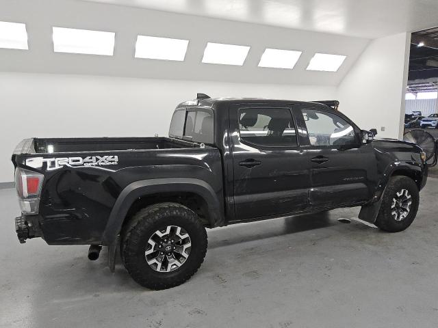 3TMCZ5AN5PM617542 - 2023 TOYOTA TACOMA DOUBLE CAB Սև լուսանկար 3