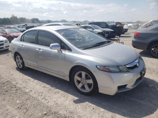 19XFA1F6XBE036801 - 2011 HONDA CIVIC LX-S 银色 照片 4