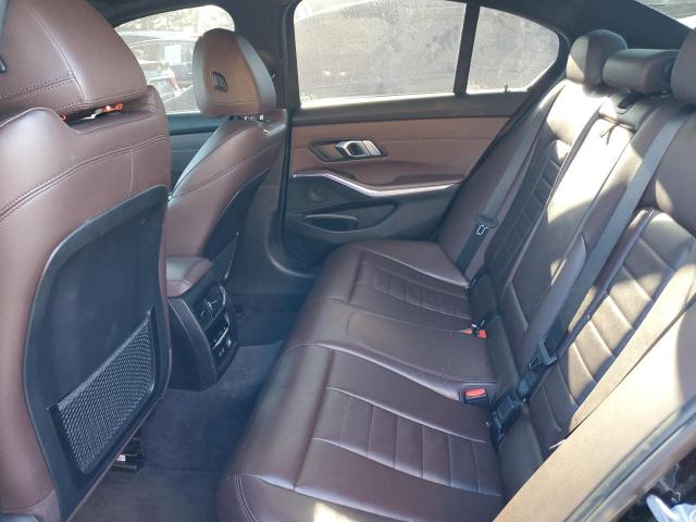 WBA5R7C53KAJ80001 - 2019 BMW 330XI Qara foto 10