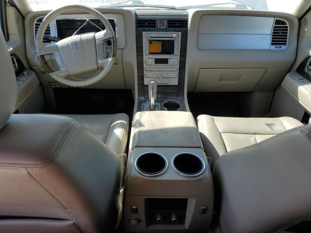 5LMJJ3J57AEJ01059 - 2010 LINCOLN NAVIGATOR L 银色 照片 8