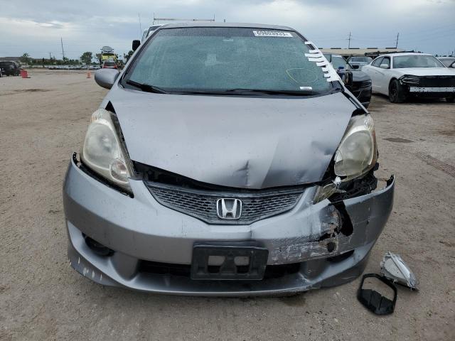 JHMGE87409S011717 - 2009 HONDA FIT SPORT GRAY photo 5