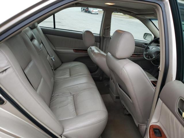 4T1BF30K02U513315 - 2002 TOYOTA CAMRY LE GOLD photo 10