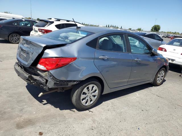 KMHCT4AE1HU352252 - 2017 HYUNDAI ACCENT SE Argent photo 3