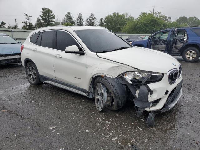 WBXHT3C32J5K20555 - 2018 BMW X1 XDRIVE28I WHITE photo 4
