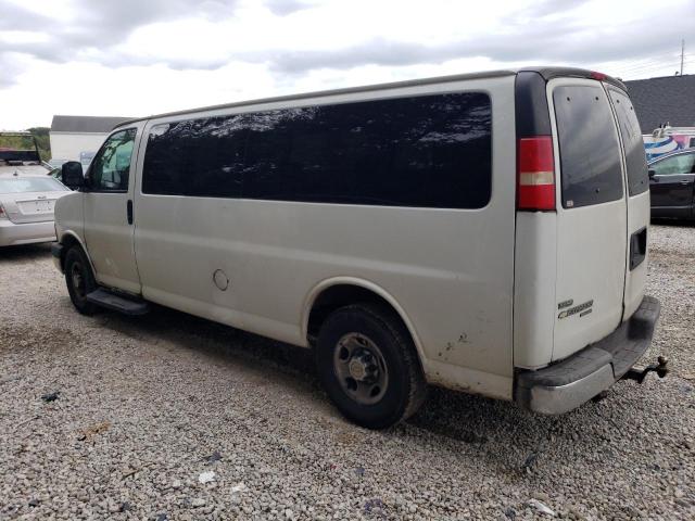 1GA2G1DG6A1104661 - 2010 CHEVROLET EXPRESS G3 LT WHITE photo 2