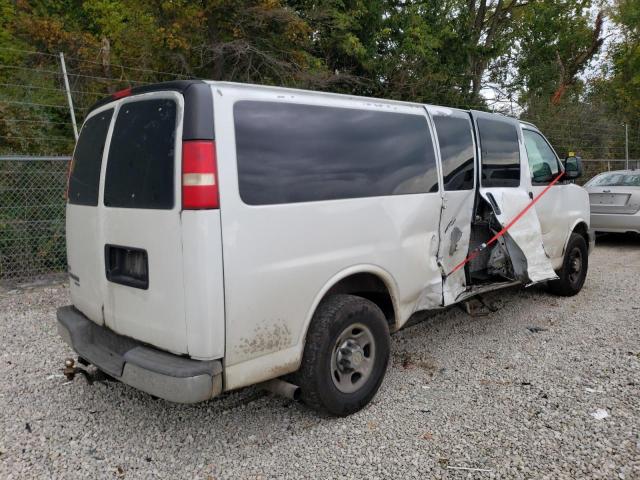 1GA2G1DG6A1104661 - 2010 CHEVROLET EXPRESS G3 LT WHITE photo 3