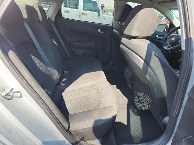 5XXGT4L3XKG327414 - 2019 KIA OPTIMA LX SILVER photo 10